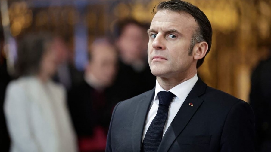 Πολιτικός «σεισμός» στη Γαλλία - Προειδοποιήσεις ότι γίνεται... Ελλάδα - Σενάρια παραίτησης Macron, δεν τον θέλουν ούτε οι δικοί του