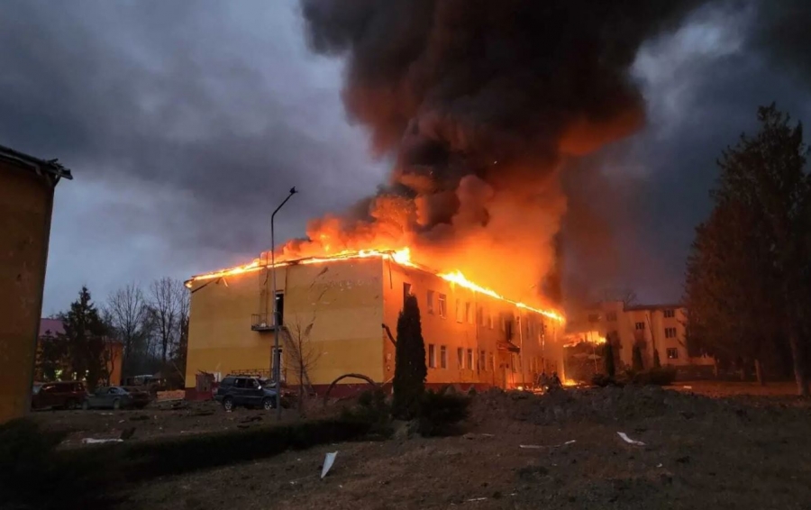 Η Ουκρανία έχασε την πρόσβαση στην Αζοφική Θάλασσα, σφίγγει τη Μαριούπολη η ρωσική «τανάλια» - Δεκάδες νεκροί στο Μικολάεφ