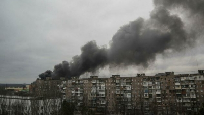 Ουκρανία: Μαίνονται οι μάχες στη Μαριούπολη, σε ρωσικό κλοιό το Κίεβο - Ρωσία: Χρησιμοποιήσαμε υπερηχητικούς πυραύλους