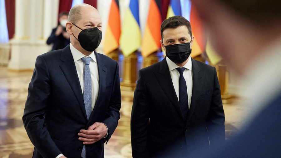 Επικοινωνία με τον Scholz είχε ο Zelensky – Ζήτησε όπλα και χρήματα