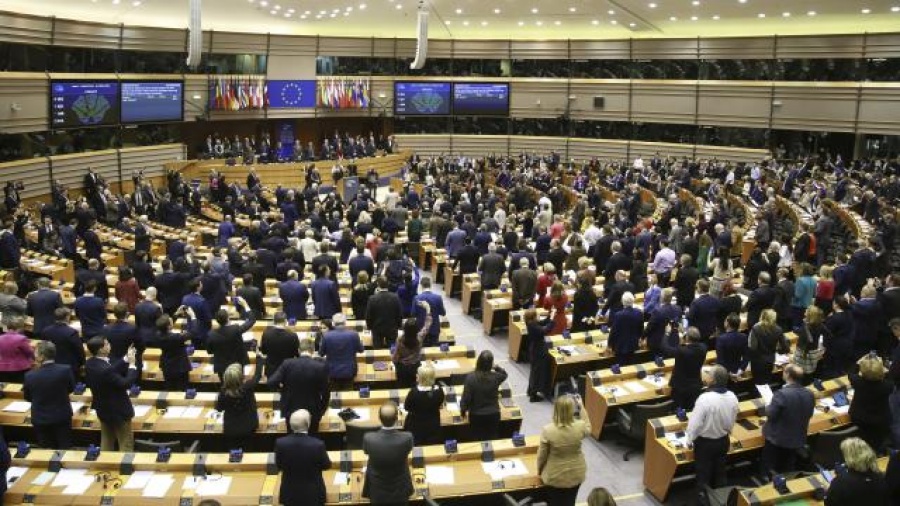 Ευρωβουλευτές της ΝΔ για επεισόδιο με Λαγό: Η προσβολή εθνικών συμβόλων δεν χαρακτηρίζει το ήθος της ελληνικής κοινωνίας