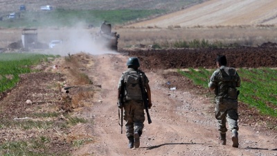 Οι Κούρδοι της Συρίας έπληξαν στρατιωτικούς στόχους στο έδαφος της Τουρκίας