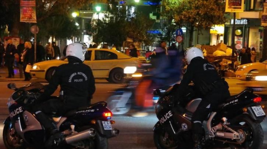 Νεκρός αλλοδαπός στην Ομόνοια - Δέχθηκε μαχαιριές στο λαιμό