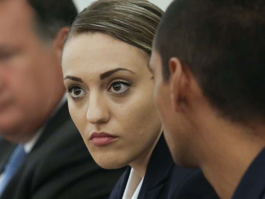 Άννα Κορακάκη: «Καταδικάστηκε πέντε χρόνια, αλλά σε πέντε μήνες θα είναι έξω – Τι θα κάνω εγώ τότε;»