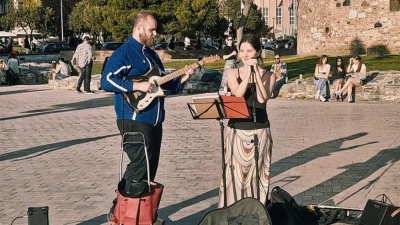 Θεσσαλονίκη: Πρόστιμο 300 ευρώ σε μουσικούς του δρόμου - Τι συνέβη