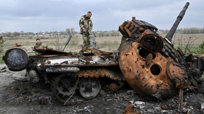 Clemens Fischer (Γερμανία): Ο πόλεμος φθοράς στην Ουκρανία έχει φτάσει σε σημείο καμπής