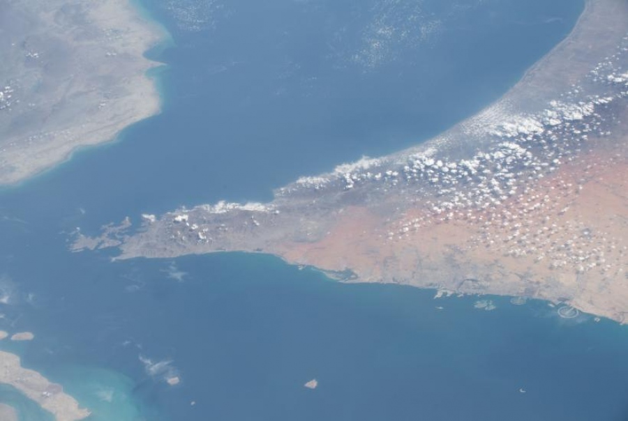 Ο ηγεμόνας με τα πήλινα πόδια είναι... γυμνός: Η ναυτική «παντοδυναμία» των ΗΠΑ κλυδωνίζεται στα Στενά του Hormuz