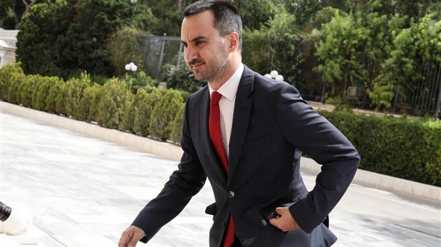 Ο Χαρίτσης αποχώρησε από τη δεξίωση για την αποκατάσταση της Δημοκρατίας λόγω αποκλεισμού Παλαιστίνιου πρόσφυγα