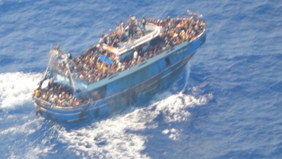 Διεθνής πραγματογνώμονας «απαντά» στο Λιμενικό: Έπρεπε να παρέμβει - Στο Γύθειο υπήρχε σκάφος που μπορούσε να βοηθήσει
