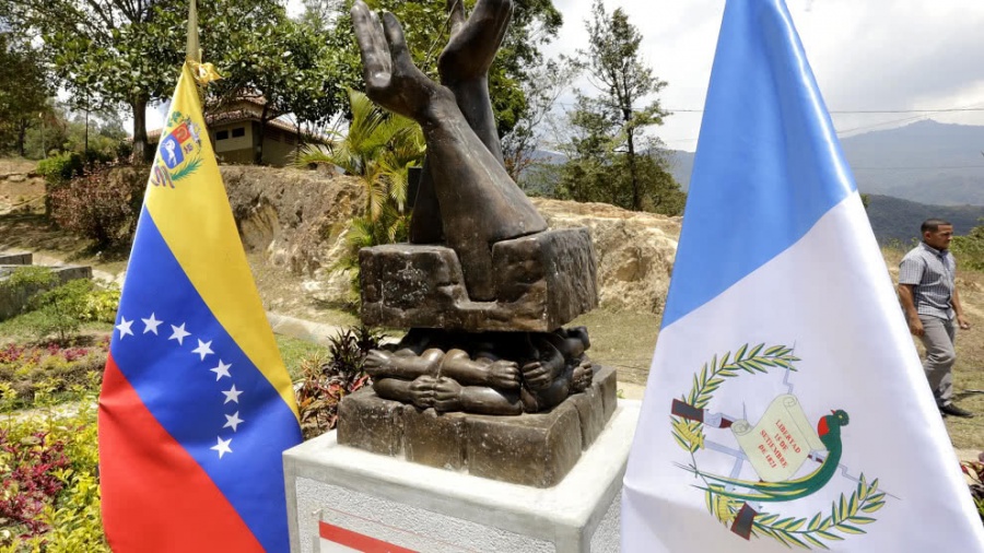 Η Γουατεμάλα θα διακόψει τις διπλωματικές σχέσεις της με τη Βενεζουέλα