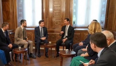 Μετά τις επιδρομές Ρώσοι βουλευτές επισκέφθηκαν τον Assad στη Συρία
