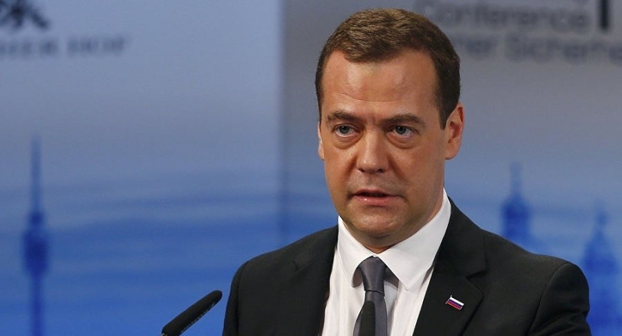 Medvedev: Η παράδοση MLRS στο Κίεβο θα επισπεύσει τον παγκόσμιο πόλεμο