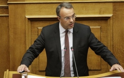 Βουλή: Κόντρα Σταϊκούρα με ΣΥΡΙΖΑ και ΚΙΝΑΛ για τα Ναυπηγεία Σκαραμαγκά και το Ελληνικό