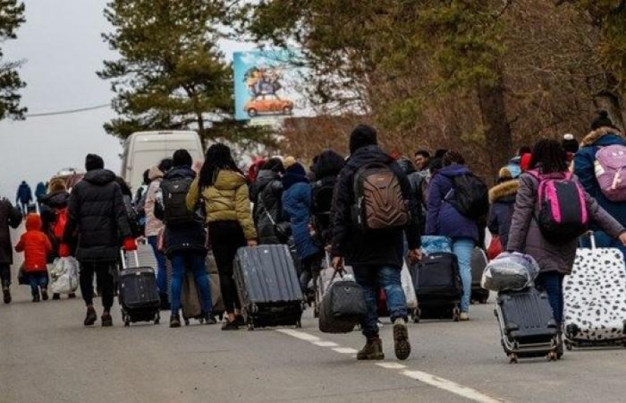 Μαριούπολη (Ουκρανία): Εκκαθαριστικές επιχειρήσεις του ρωσικού στρατού ενώ εγκαταλείπουν οι άμαχοι