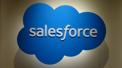 Salesforce: «Μαχαίρι» σε 700 θέσεις εργασίας