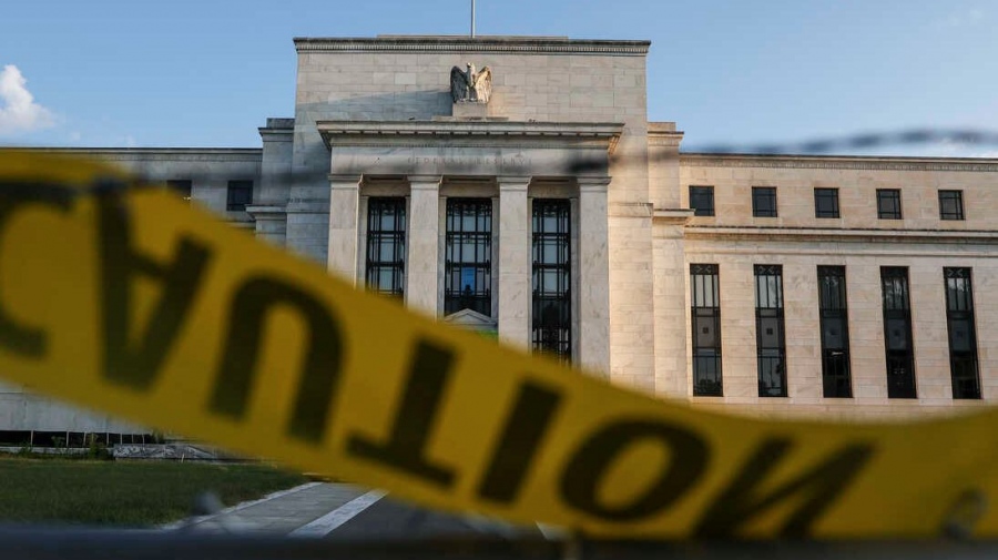 FED: Περικοπές στο προσωπικό για πρώτη φορά μετά την κρίση του 2009