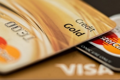 Amazon: Παύει να δέχεται πιστωτικές κάρτες VISA που έχουν εκδοθεί στη Βρετανία
