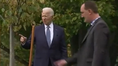 Μπερδεύτηκε πάλι ο Joe Biden - Χάθηκε στον κήπο του Λευκού Οίκου - «Που πάμε;»