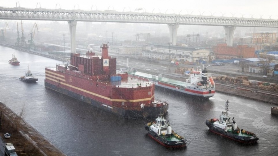 Ο πρώτος ρωσικός πλωτός πυρηνικός σταθμός έφθασε στην Αρκτική