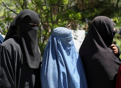 Οι Ταλιμπάν κάλεσαν τις γυναίκες που εργάζονται στον τομέα της υγείας να επιστρέψουν στις δουλειές τους