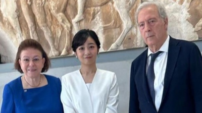 Στο Μουσείο της Ακρόπολης η Πριγκίπισσα Κάκο της Ιαπωνίας μαζί με Μενδώνη και Σταμπολίδη