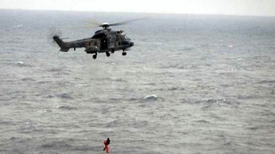 Ναυάγιο φορτηγού ανοιχτά της Λέσβου - Εντοπίστηκε σωρός ναυτικού, ένας διασώθηκε, 12 αγνοούμενοι