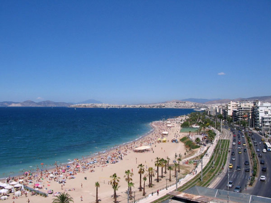 Τραγωδία στο Φάληρο - Νεκρό 2χρονο κοριτσάκι - Η θάλασσα ξέβρασε στην ακτή τη σορό του