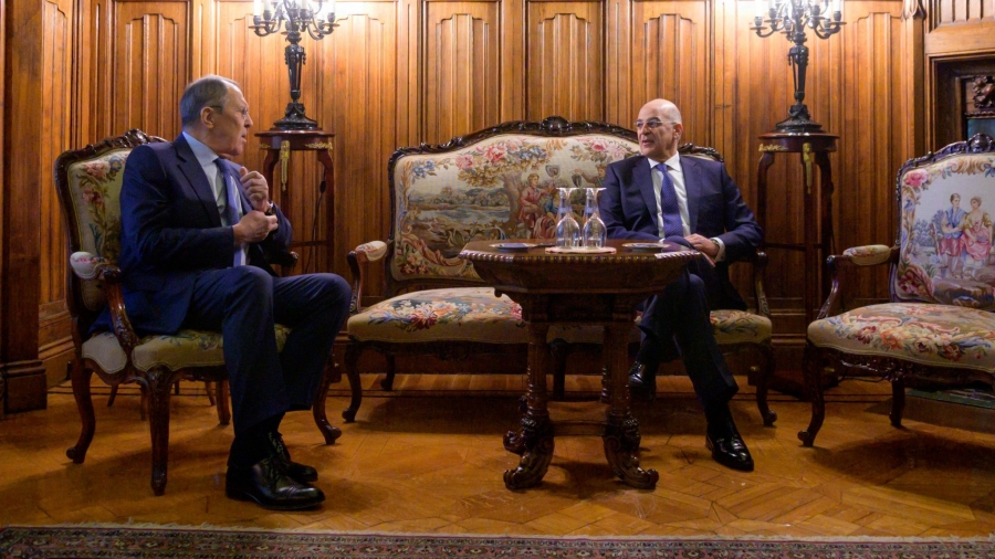 Ανησυχία Δένδια για μεθοδεύσεις της Τουρκίας στη σκιά της Ουκρανίας - Lavrov: Τα παράπονα σας στη Δύση