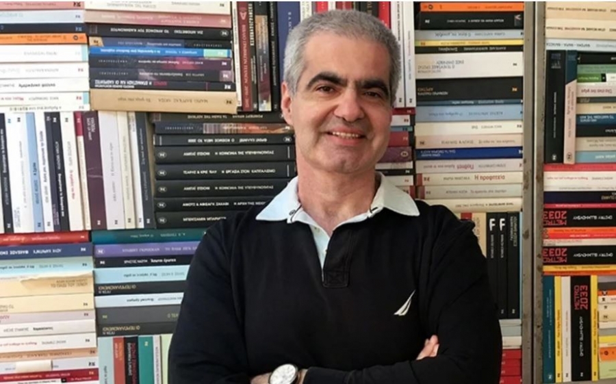 Προφυλακίστηκε για παιδική πορνογραφία ο πολυβραβευμένος συγγραφέας Βασίλης Παπαθεοδώρου