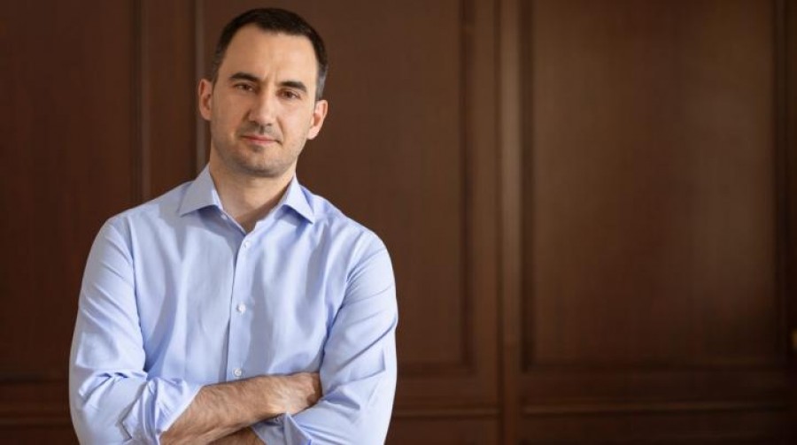 Χαρίτσης: Ο Μητσοτάκης κοροϊδεύει διπλά τους συνταξιούχους - Να σταματήσει τις αλχημείες και να καταβάλει τα αναδρομικά