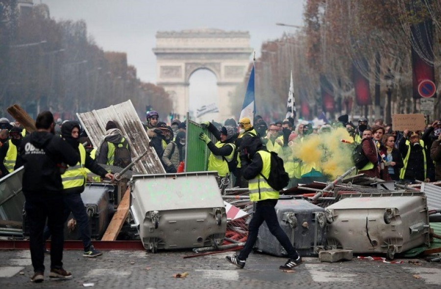 Γαλλία: Η αστυνομία απαγορεύει τις διαδηλώσεις των Κίτρινων Γιλέκων