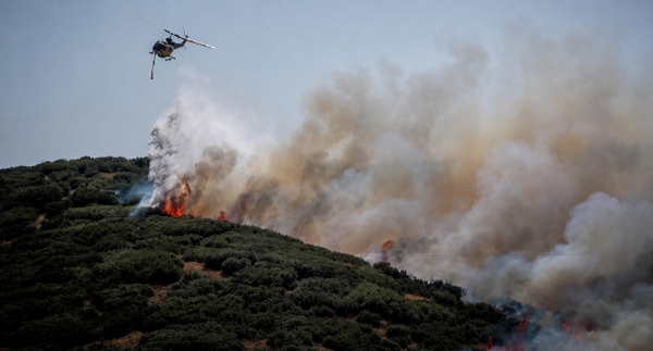 Τραγωδία στο Ρέθυμνο: Νεκροί 2 πυροσβέστες στη μάχη με τις φλόγες, εγκλωβίστηκαν στη φωτιά - Εκκενώνονται οικισμοί