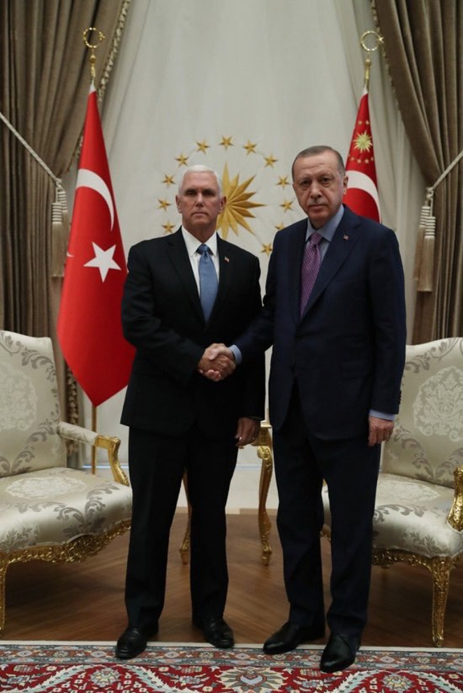 Σε ψυχροπολεμικό κλίμα η συνάντηση Erdogan με Pence (αντιπρόεδρος ΗΠΑ) και Pompeo (ΥΠΕΞ ΗΠΑ)