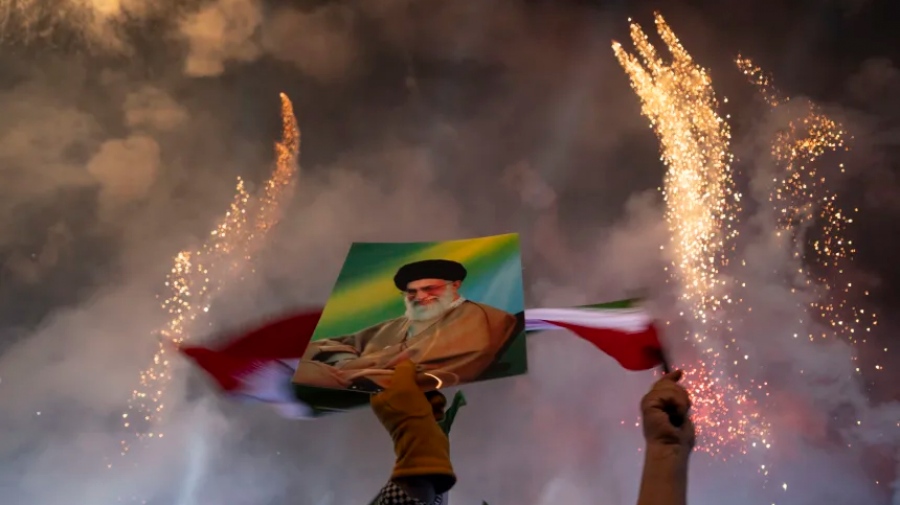 Το επικίνδυνο στοίχημα του Trump με το Ιράν… κανείς δεν θέλει πόλεμο – Η «φωτιά» καίει στη Μέση Ανατολή