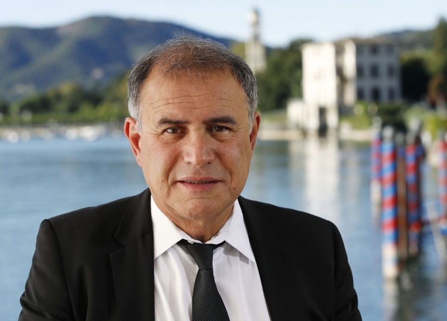 Roubini: Η πολιτική των κεντρικών τραπεζών κυοφορεί στασιμοπληθωρισμό και κρίση χρέους