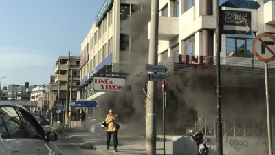 Μεγάλη πυρκαγιά σε επιχείρηση στη Λεωφόρο Κηφισίας – Συναγερμός στην Πυροσβεστική