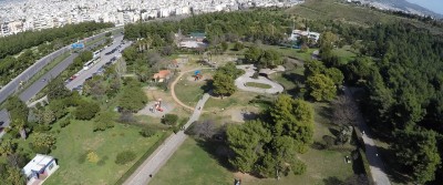 Σε εξέλιξη πυρκαγιά στο Άλσος Βεΐκου - Επιχειρούν 11 πυροσβέστες με 6 οχήματα