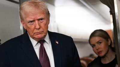 «Πορτιέρης» των ΗΠΑ ο Trump: Παγώνει τις αιτήσεις για βίζα σε 75 χώρες - Ρωσία και Βραζιλία στην κορυφή της λίστας