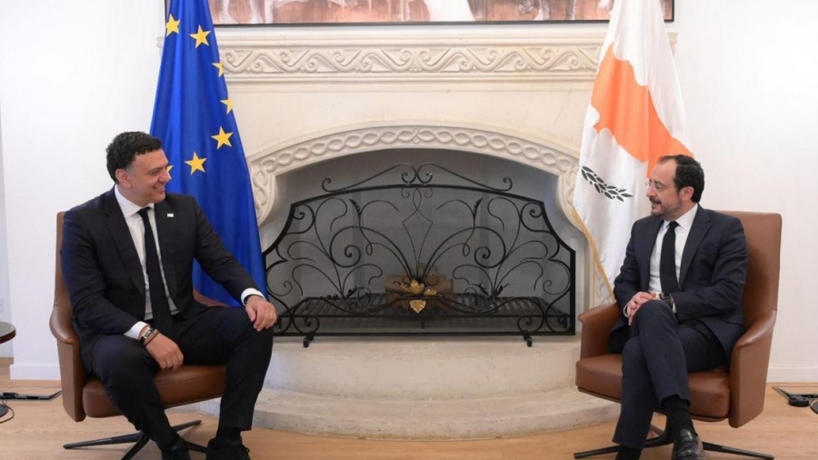 Συνάντηση Κικίλια με Χριστοδουλίδη: Σημαντικά βήματα Ελλάδας και Κύπρου στη ναυτιλία και τις υποδομές προς όφελος των λαών μας