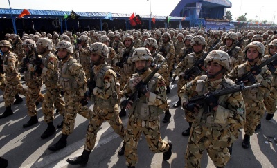 Σε αυξημένη στρατιωτική ετοιμότητα τίθενται οι ένοπλες δυνάμεις του Ιράν