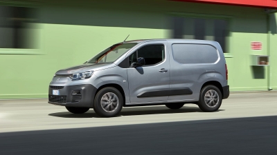 Το νέο Ε-Doblo είναι το τέταρτο αμιγώς ηλεκτρικό μοντέλο της Fiat με αυτονομία 280 χλμ