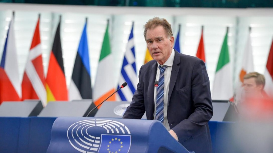 N. Παπανδρέου (ευρωβουλευτής ΠΑΣΟΚ): Χρειάζεται Εθνική Ομοψυχία, όχι δηλώσεις εφήμερου εντυπωσιασμού