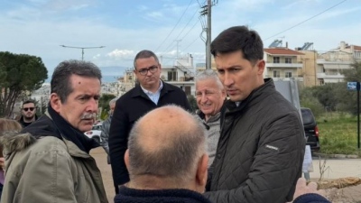 Στην Άνω Γλυφάδα κλιμάκιο του ΠΑΣΟΚ - Χρηστίδης: Πλημμυρισμένη η ανασφάλεια των πολιτών