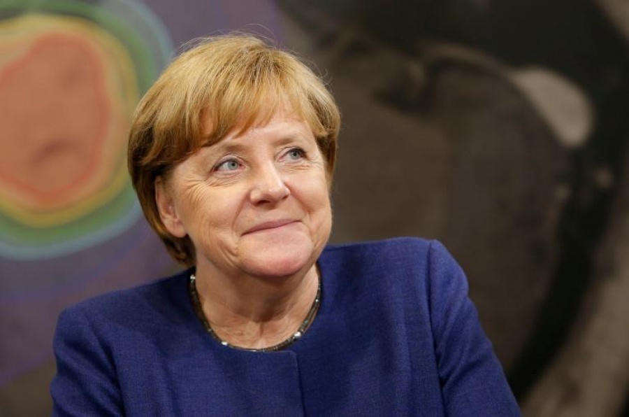 Η Angela Merkel υπερασπίζεται την ελευθερία του Τύπου, εν μέσω σκανδάλου