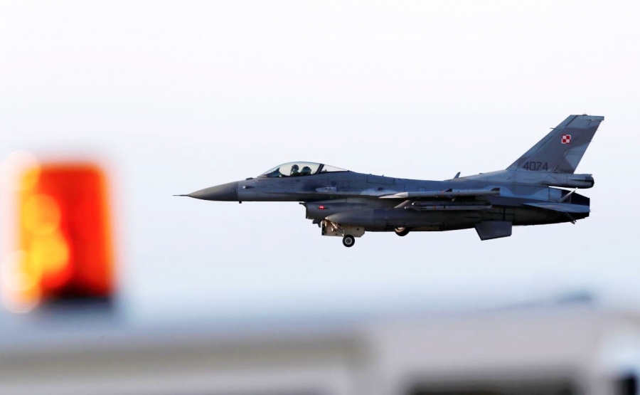 Απίστευτο περιστατικό στην Πολωνία - Νατοϊκό F-16 χτύπησε πολυκατοικία με πυραύλους - Τα ψέματα καταρρέουν σαν τραπουλόχαρτα