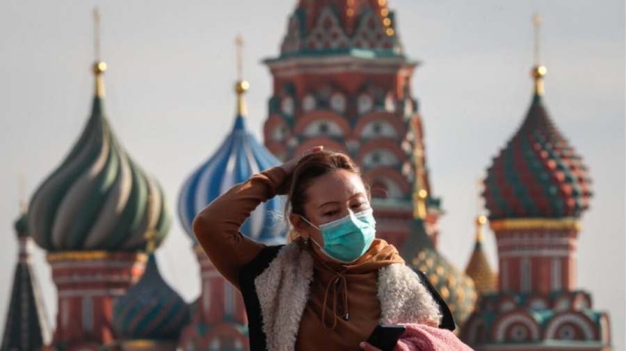 Επιστροφή - σοκ στη Ρωσία: Υποχρεωτική η μάσκα στην Αγία Πετρούπολη