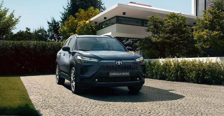 Η ανανεωμένη Toyota Corolla Cross ήρθε στην Ελλάδα