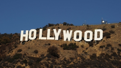 Παγώνουν όλες οι παραγωγές στο Hollywood - Σε απεργία για 1η φορά οι σεναριογράφοι μετά από 15 χρόνια