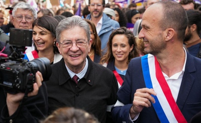 Γαλλία - Ο Mélenchon καλεί το Macron να δώσει απάντηση στη νεολαία, αλλιώς οι εξελίξεις θα είναι ανεξέλεγκτες