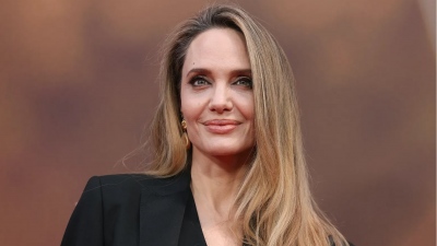 Παράνοια στην Ουκρανία - Στρατολόγοι επιστράτευσαν τον σωματοφύλακα της Angelina Jolie - Τον έσωσε η ηθοποιός